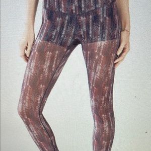 Fabletics Mesh PowerForm Leggins